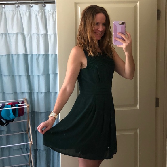 ModCloth Evergreen party dress with lace and mesh - Picture 3 of 4